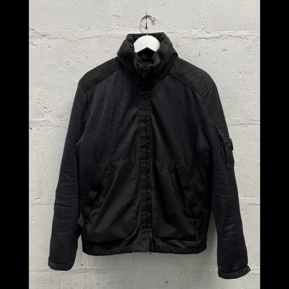 C.P. COMPANY BLACK NYLON PUFFER JACKET - Picture 3 of 15